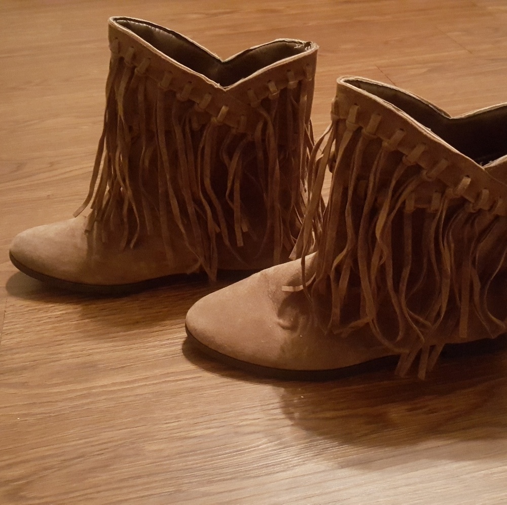 Fringed booties